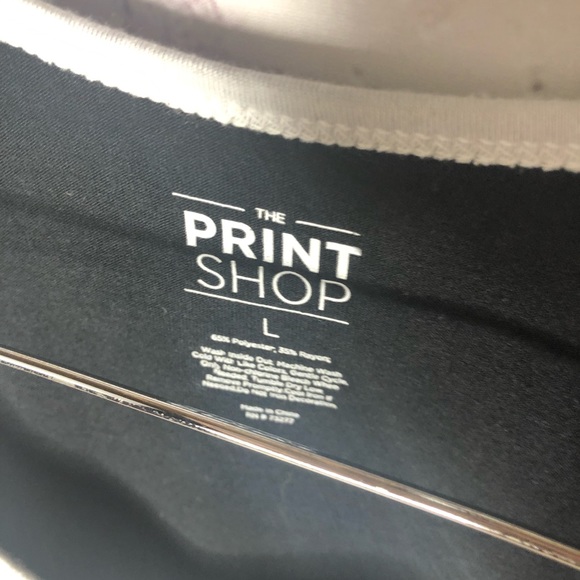 Black and White Feather Patriotic Flag Tank Top - Picture 4 of 4